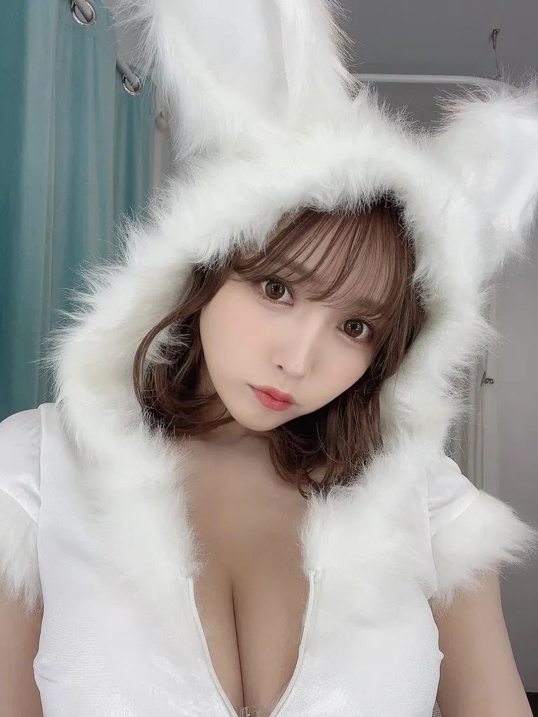 妹子窮的絲襪都破了！插圖36