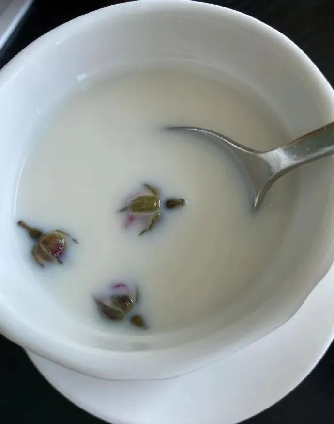 小足浴店的技師質(zhì)量竟然這么高？插圖9