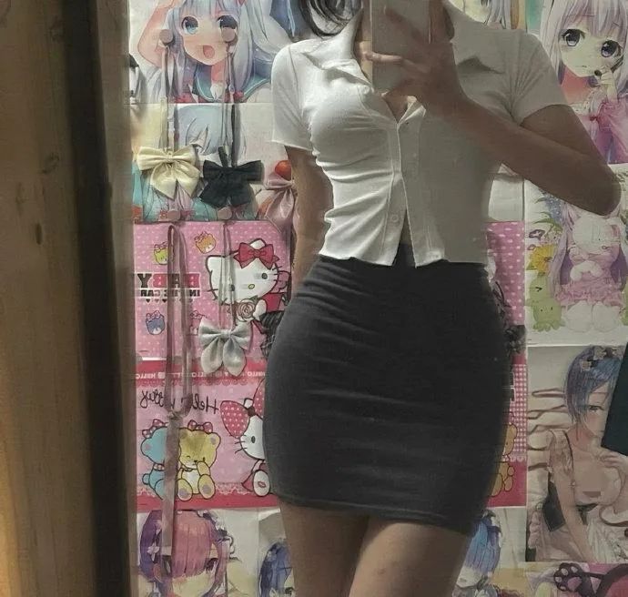 小姐姐?睡過站了,要不要叫醒她?插圖10 小姐姐?睡過站了,要不要叫醒她?插圖10