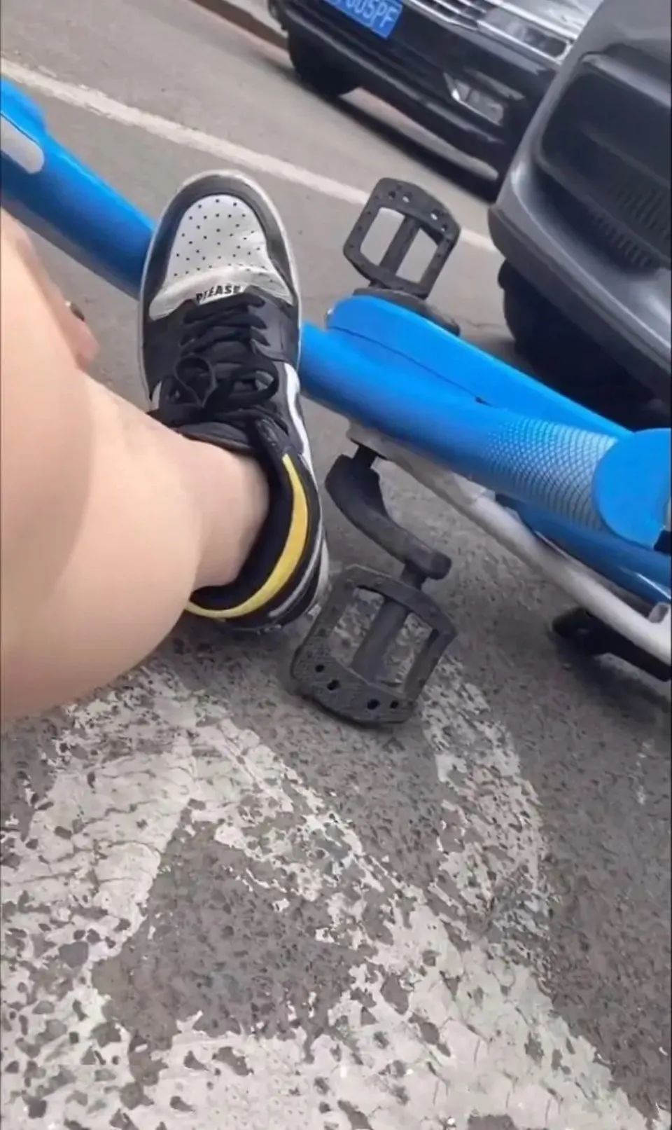 小姐姐?睡過站了,要不要叫醒她?插圖27 小姐姐?睡過站了,要不要叫醒她?插圖27