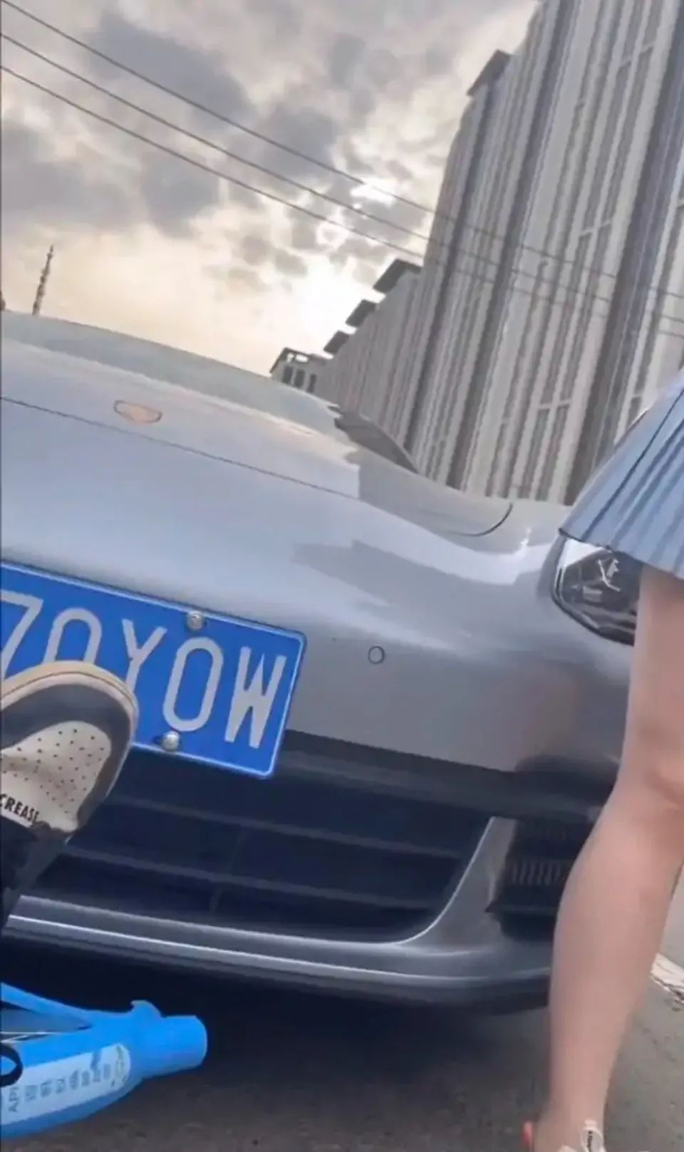 小姐姐?睡過站了,要不要叫醒她?插圖28 小姐姐?睡過站了,要不要叫醒她?插圖28
