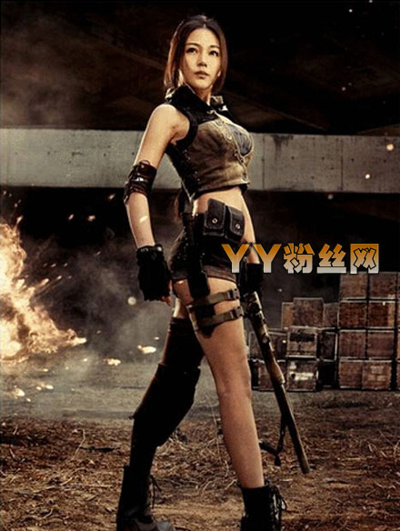 郭艷胸好大其胸圍事業線深不可測 郭艷比基尼圖片讓人噴鼻血插圖3