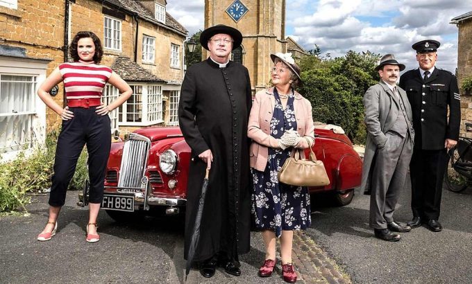 懸疑推理英劇《布朗神父》第1~8季高清英語(yǔ)中字