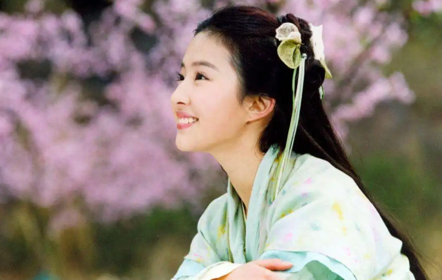 14歲童星拍國(guó)風(fēng)cos多絕 美成了神仙姐姐劉亦菲？