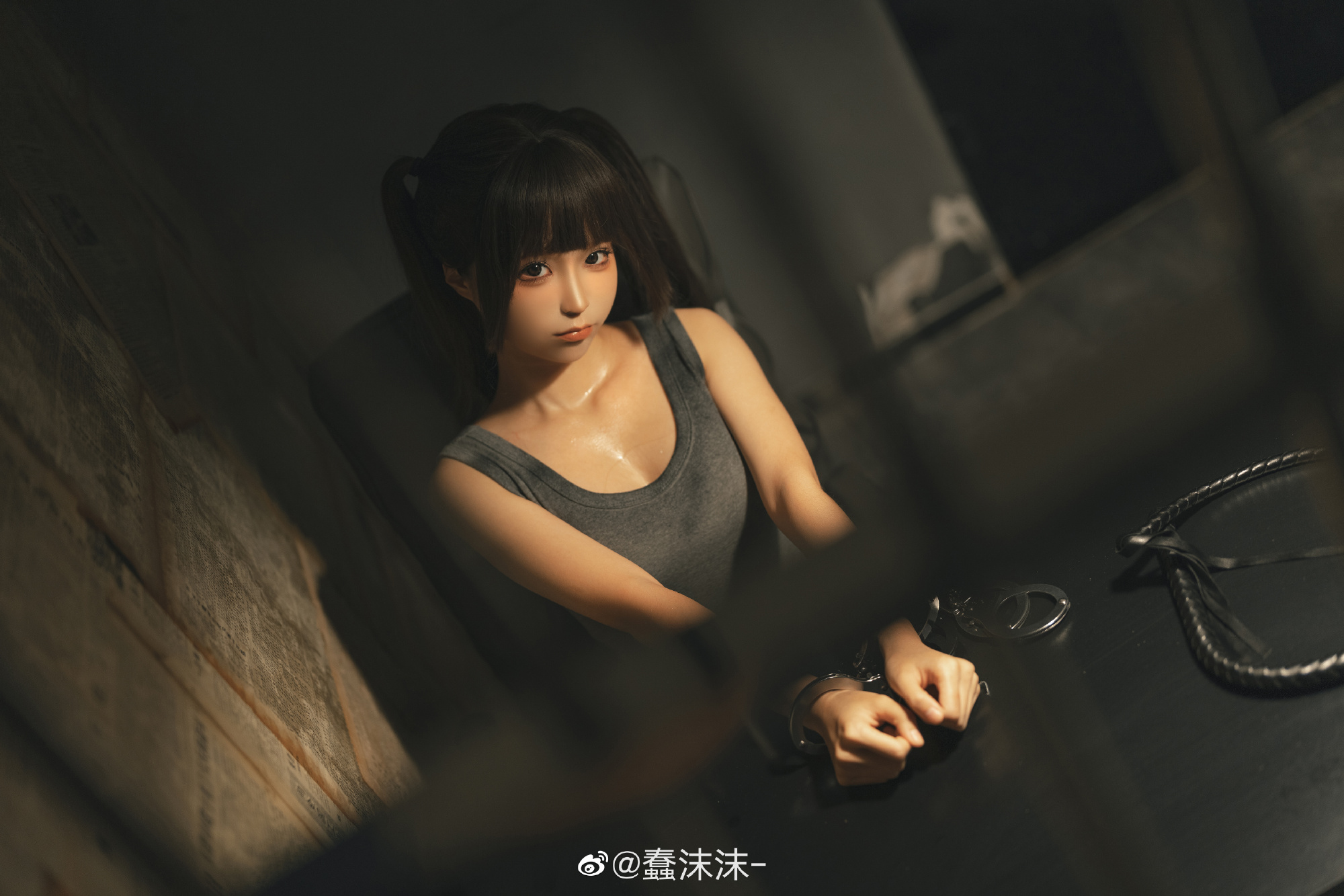 蠢沫沫《審訊》免費(fèi)在線看