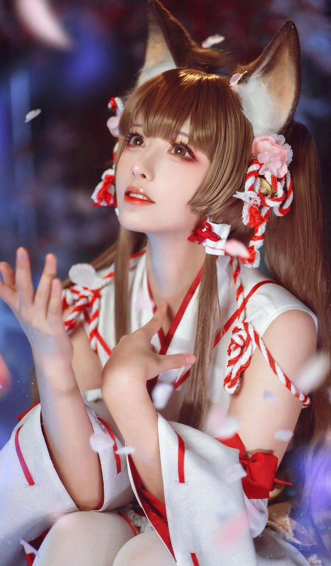 優莉娜，俏皮的巫女《盾之勇者成名錄：浪潮》插圖3