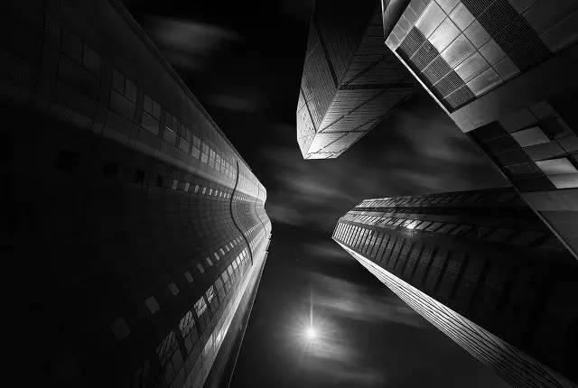 李大偉 黑白攝影·明度建筑風格視頻教程百度網盤