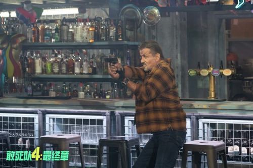 敢死隊4下載百度云【1080P高清超清版中英字幕】夸克網盤-4